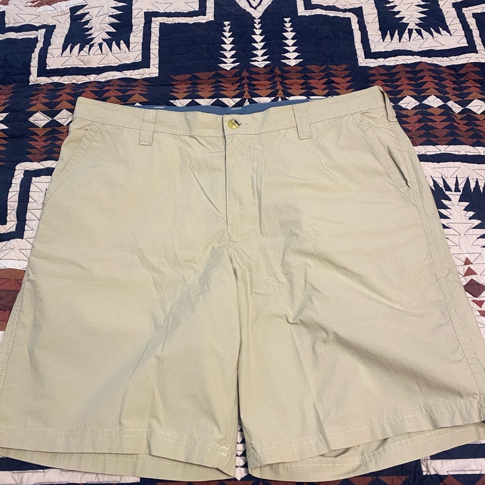 Columbia Tan Flat Front Shorts Lightweight Casual